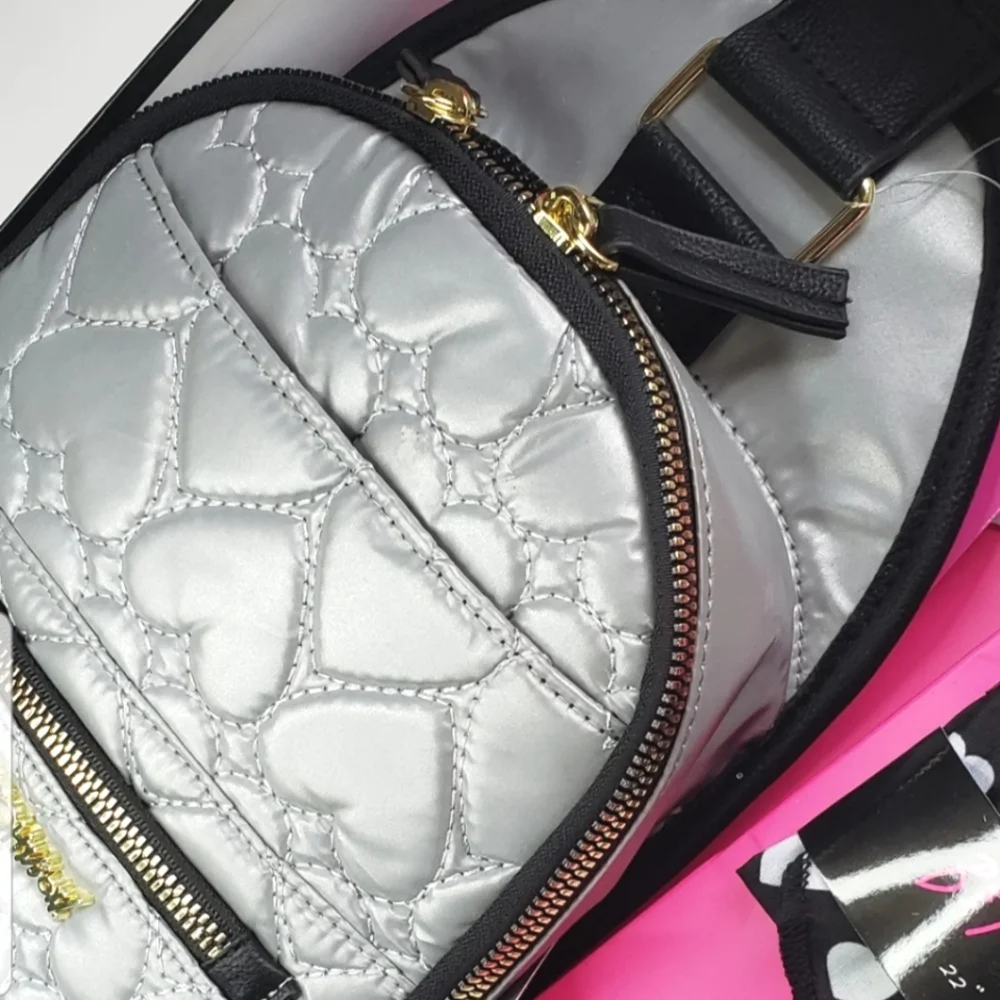 Betsey Johnson adorable rare